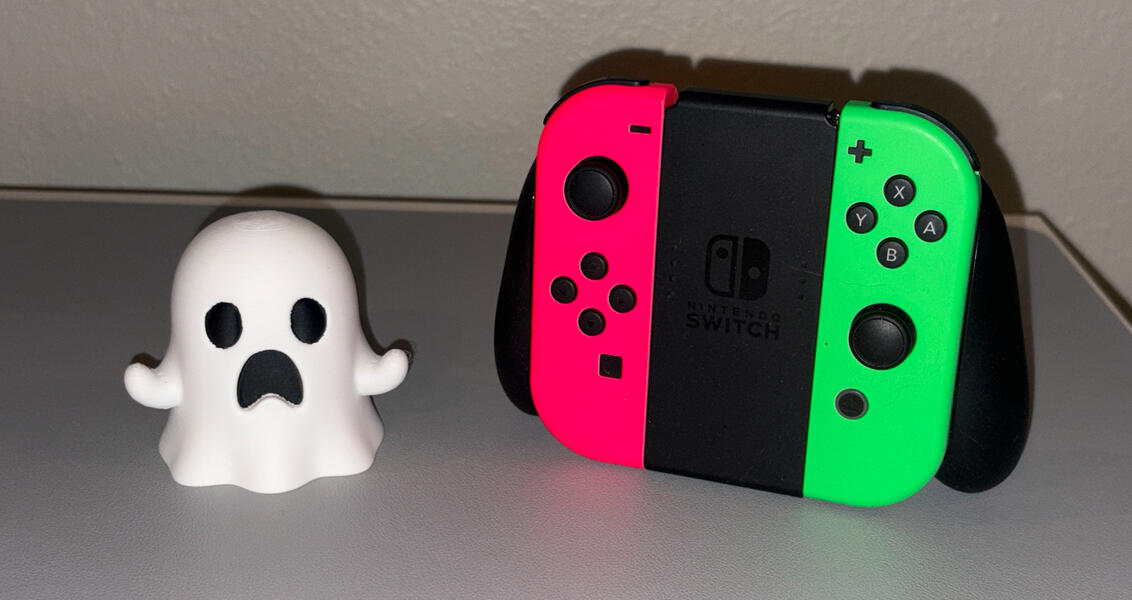 Scared Ghost (Controller for Size Reference)